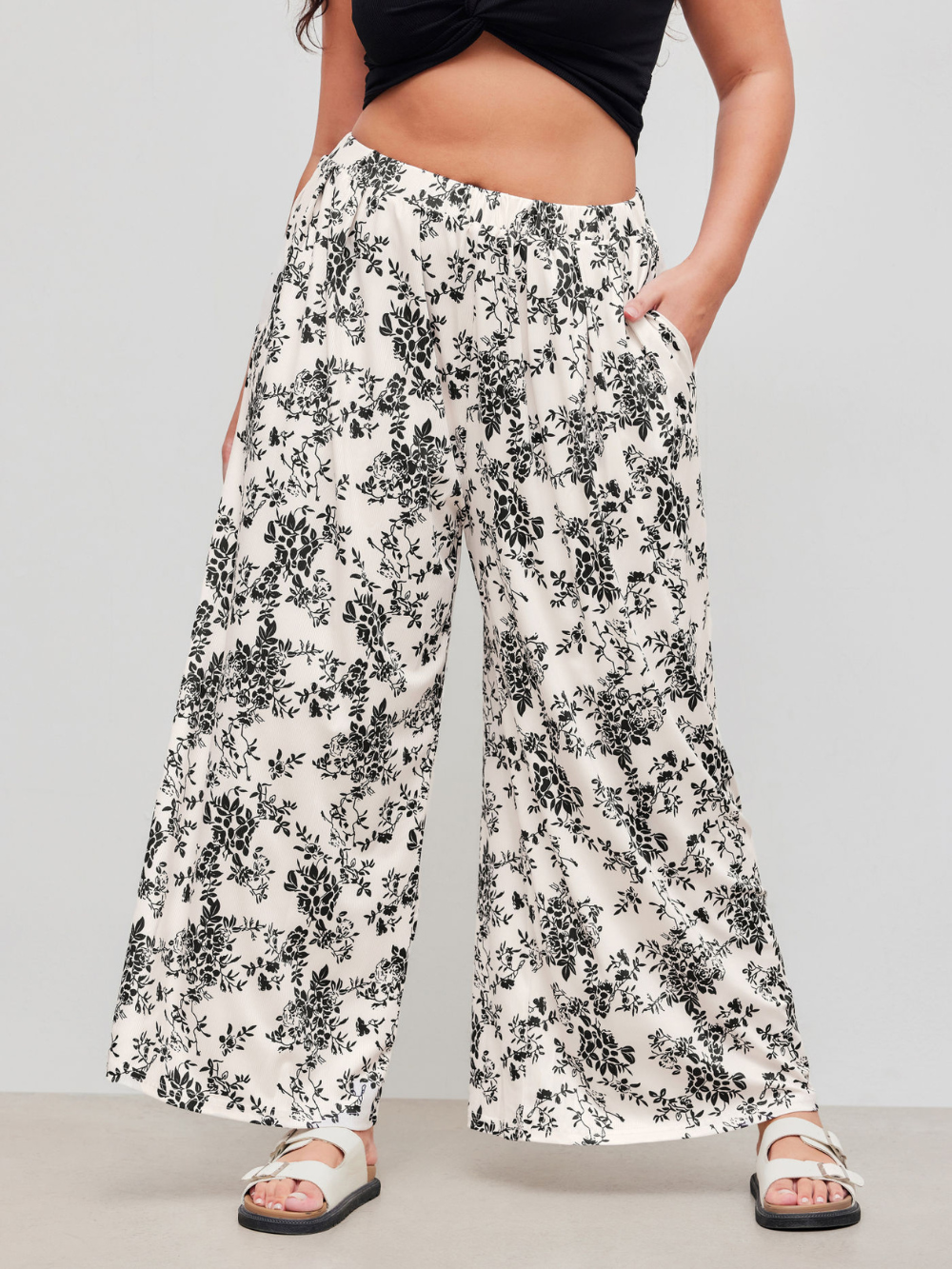 Pantalón Amalia de pierna ancha y tejido elástico