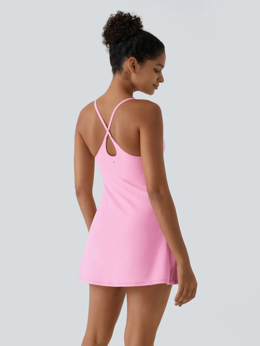 Vestido deportivo sin espalda 2 en 1