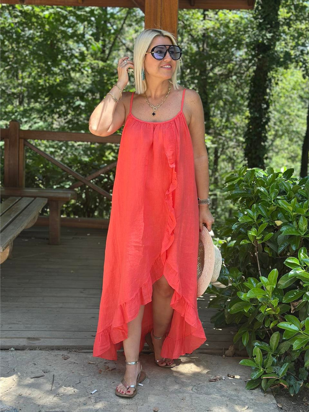 Vestido Juliana de lino con tirantes y volantes