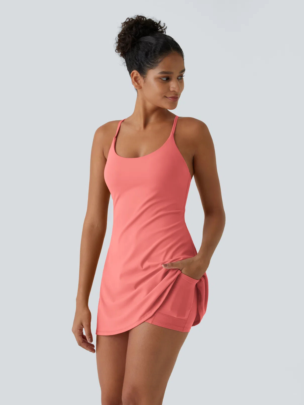 Vestido deportivo sin espalda 2 en 1