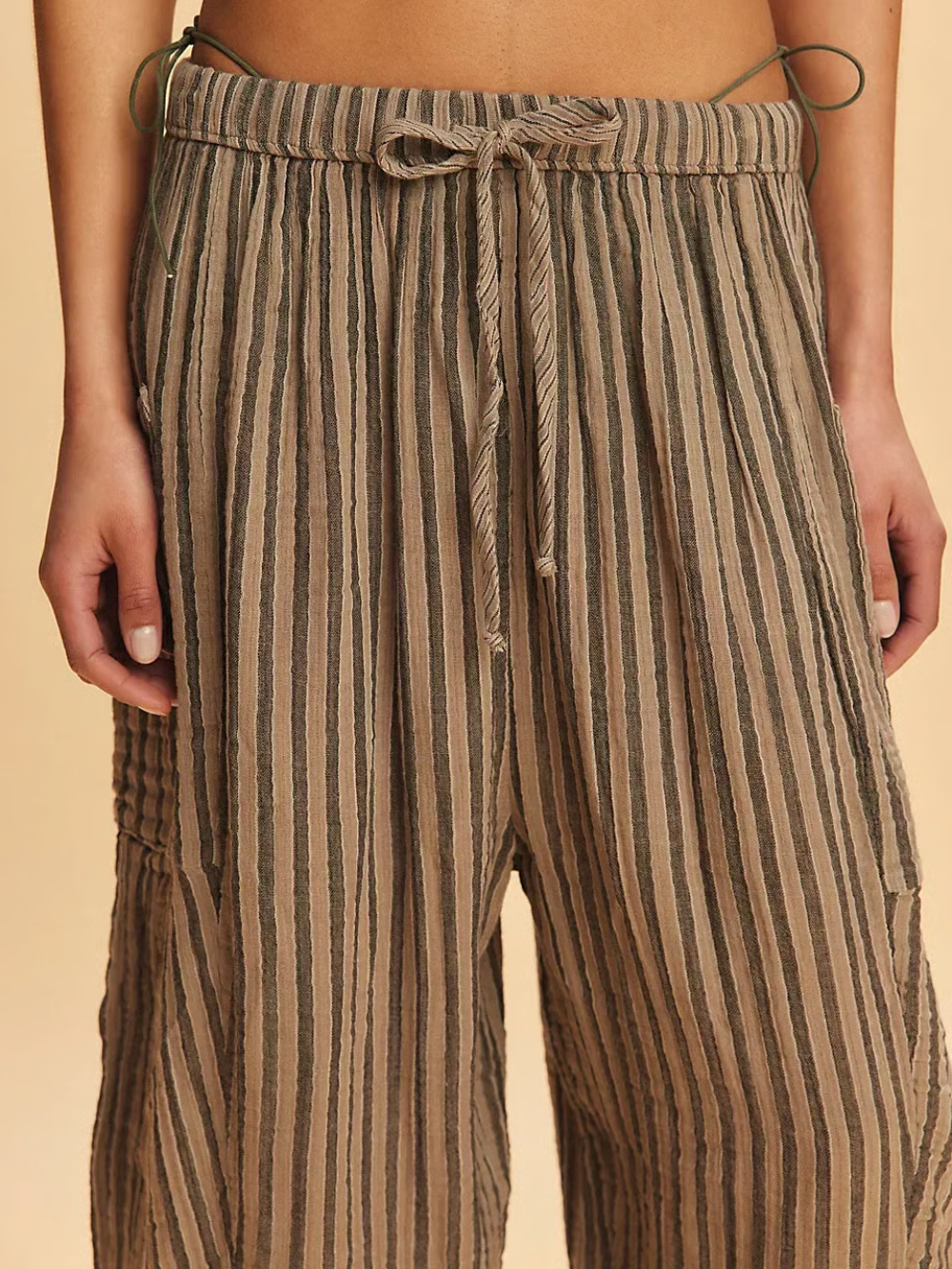 Pantalón Quinn suelto a Rayas