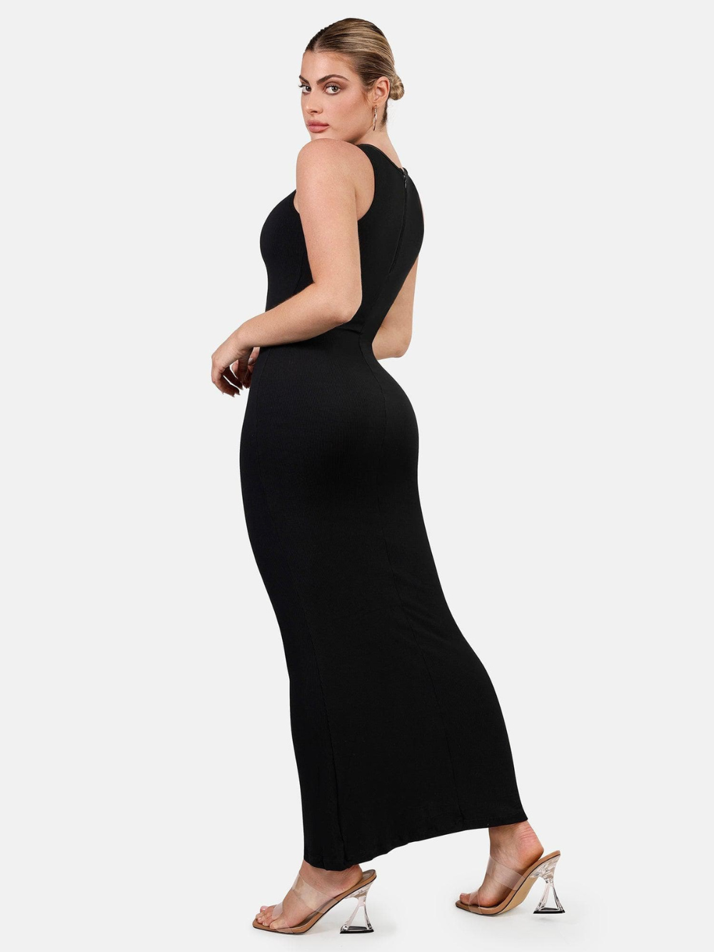Vestido con faja moldeadora integrada