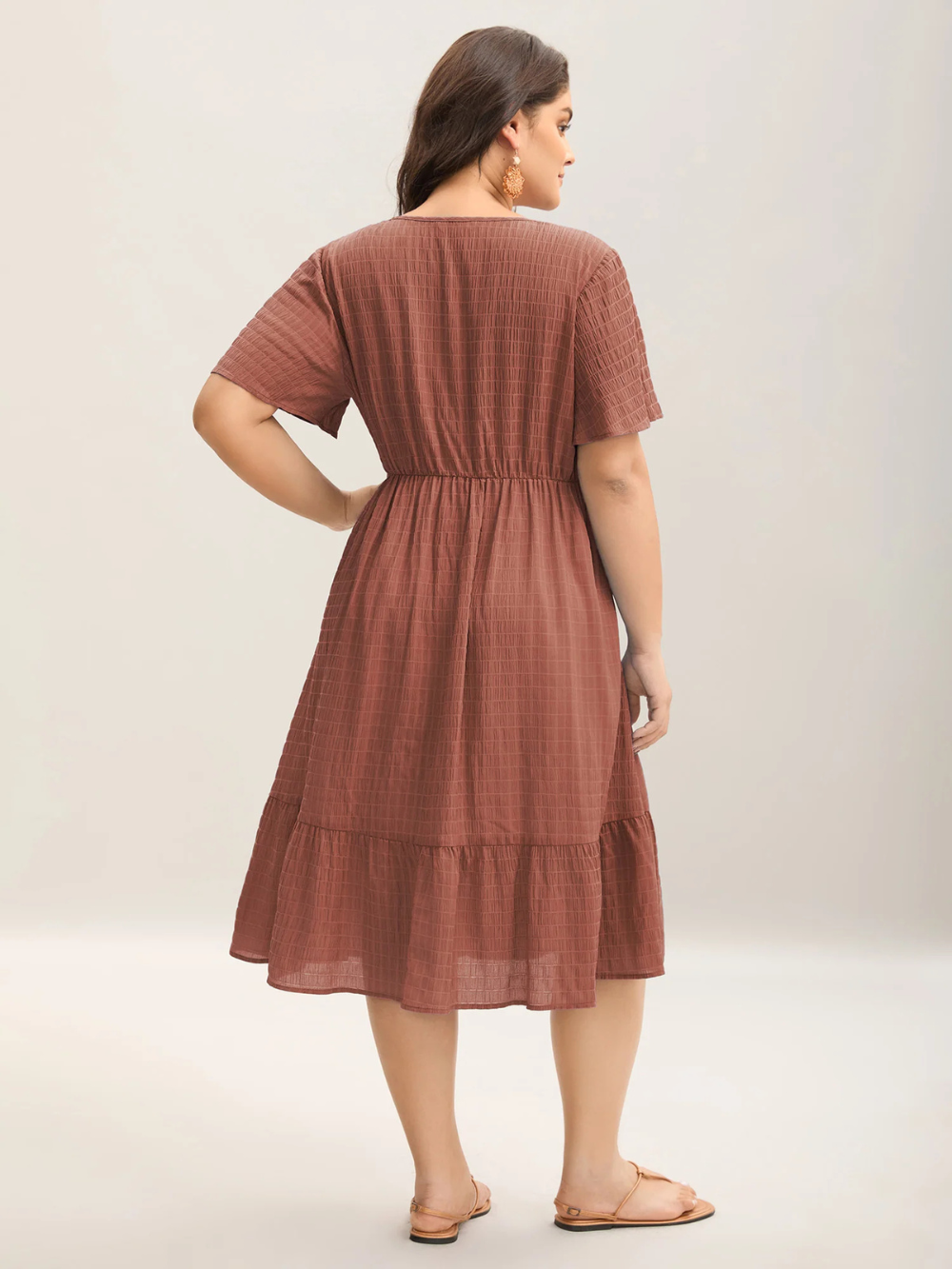 Vestido Midi Lumi con encaje texturizado y bolsillos