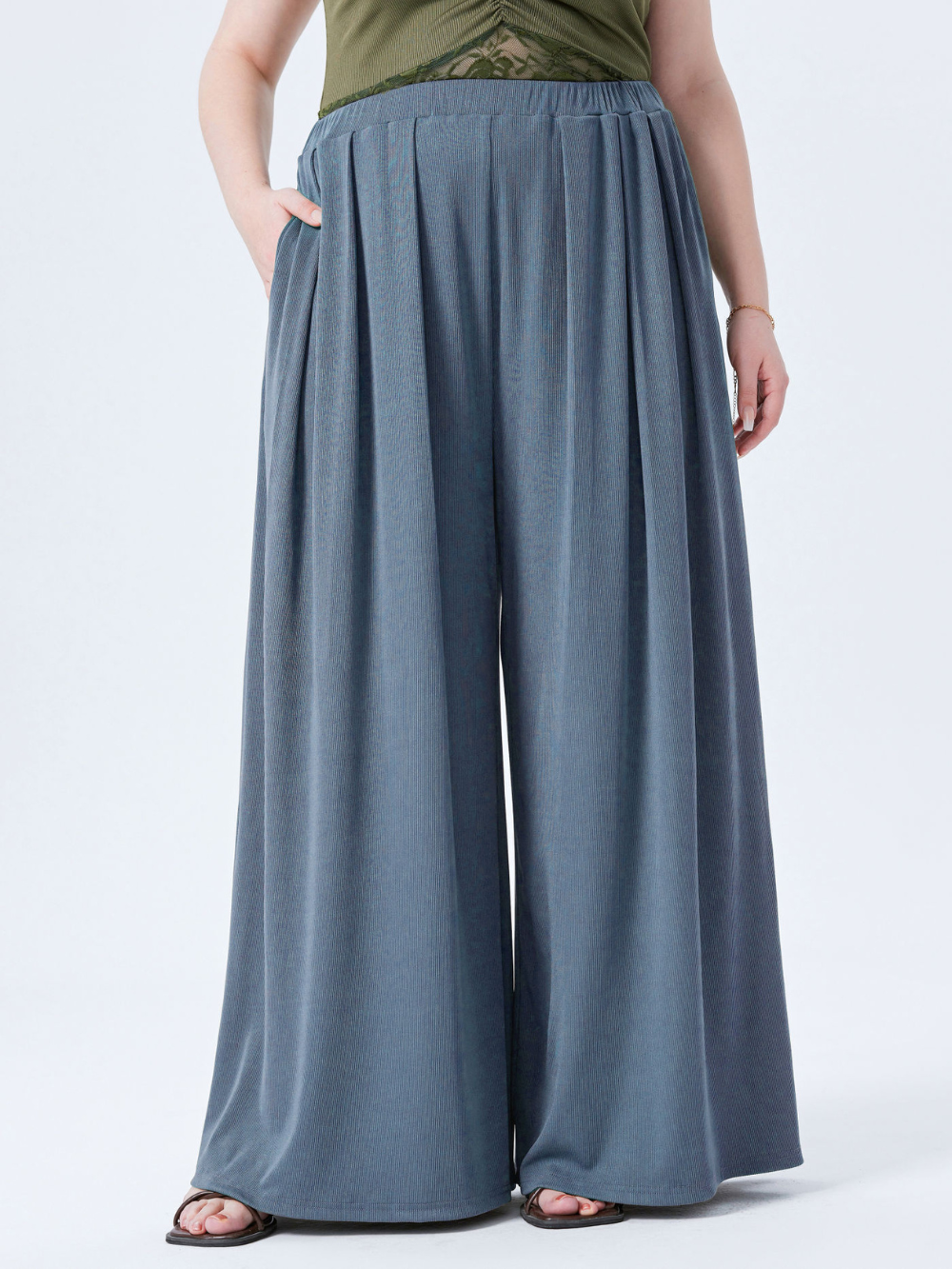 Pantalón Amalia de pierna ancha y tejido elástico