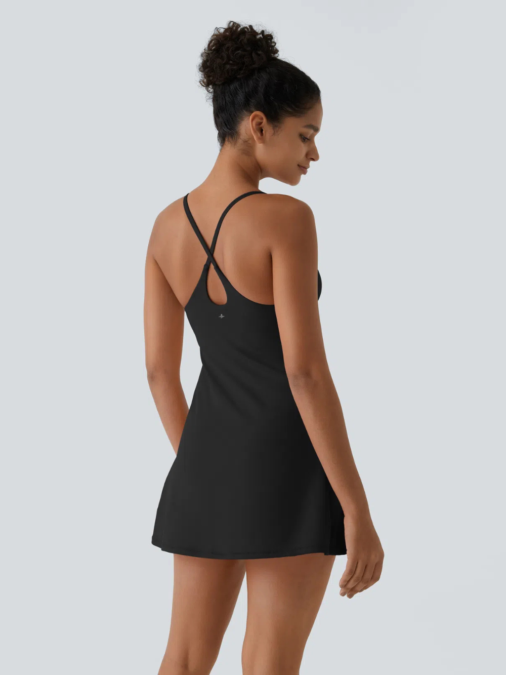 Vestido deportivo sin espalda 2 en 1