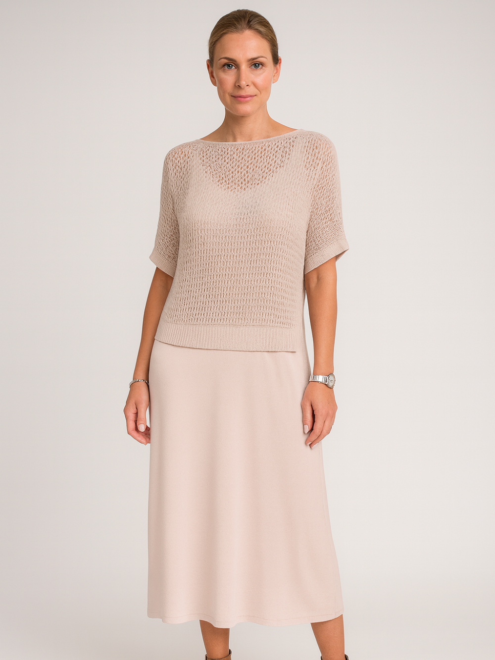Conjunto Aura de dos piezas con vestido y top calado