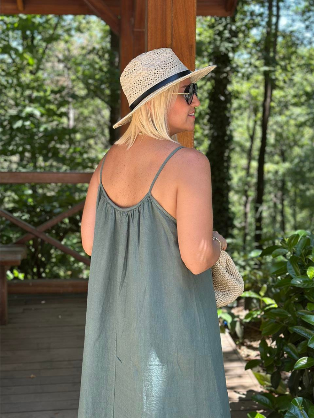 Vestido Juliana de lino con tirantes y volantes