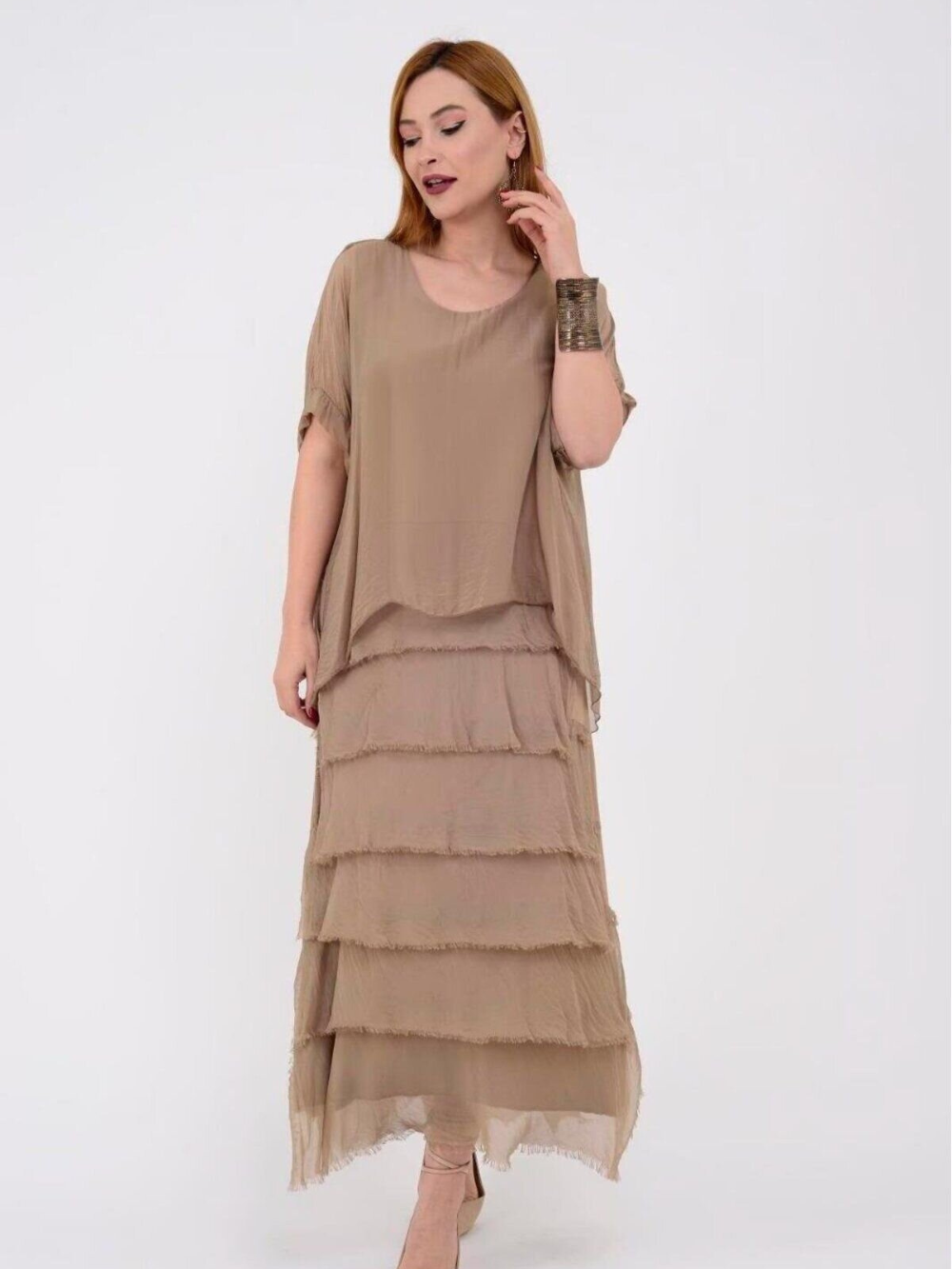 Vestido Largo con Volantes