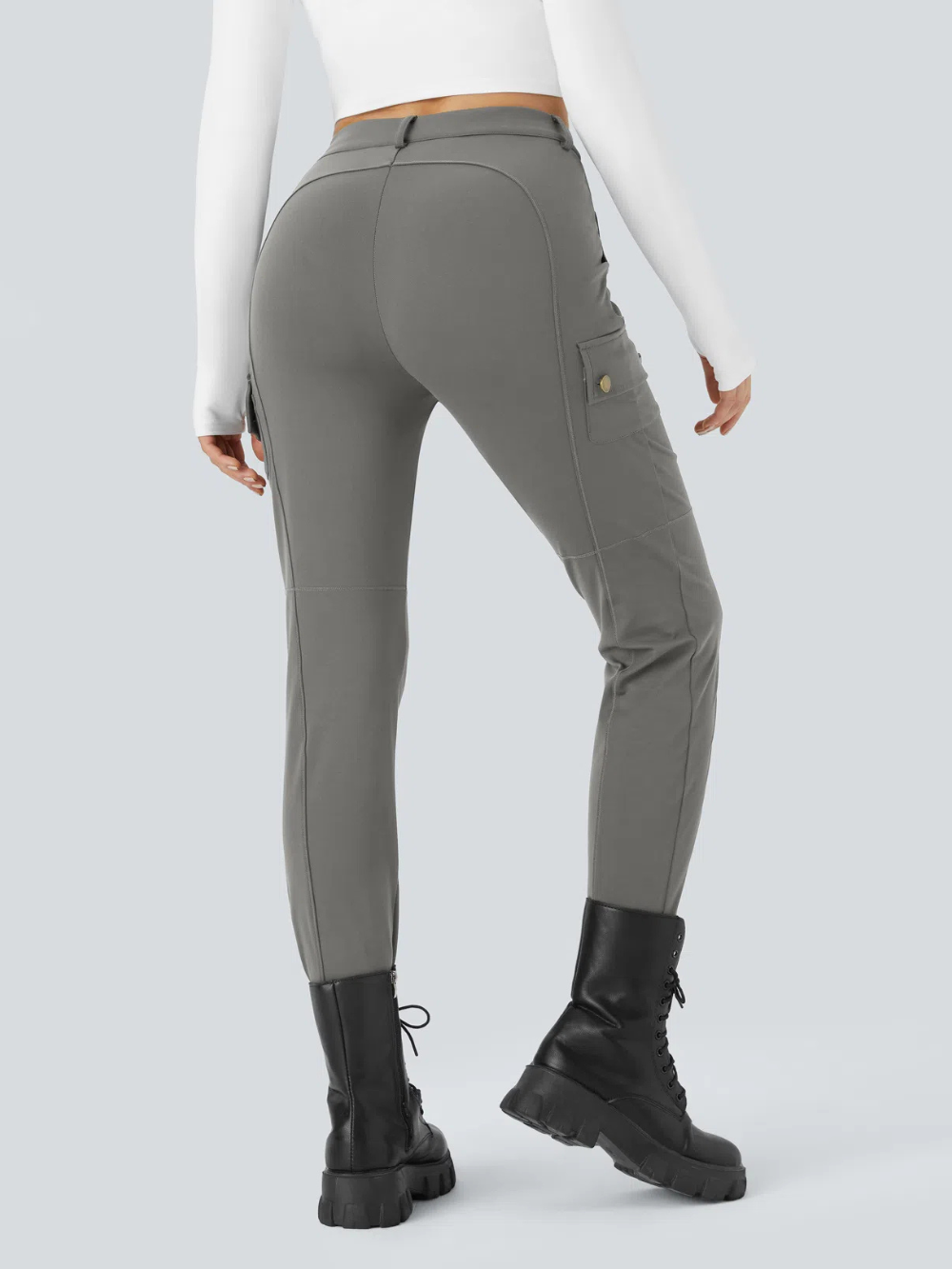 Pantalón cargo ajustado de tiro alto con múltiples bolsillos