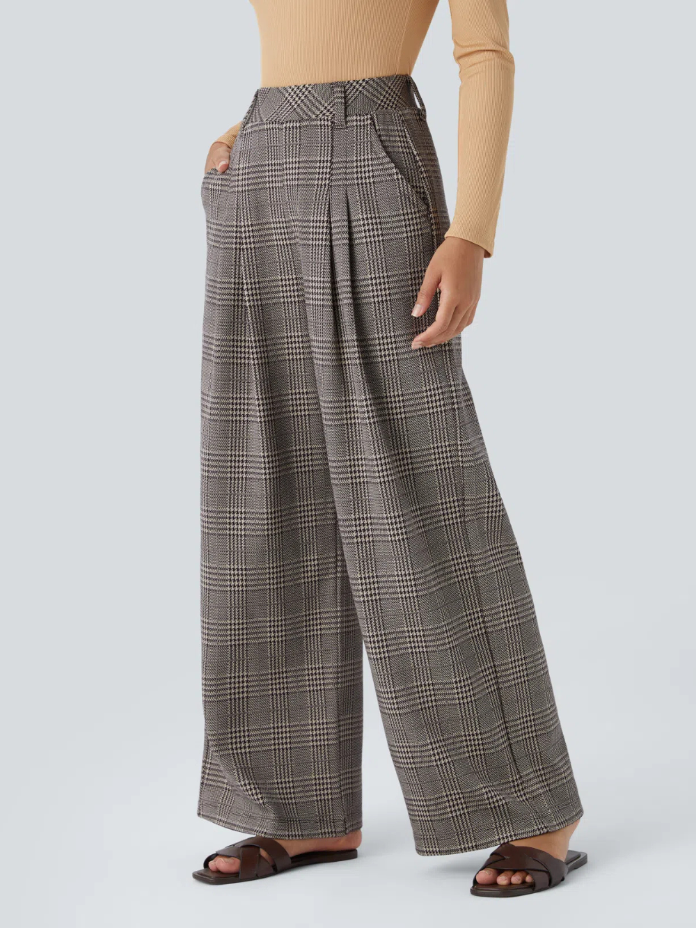 Pantalón tiro alto bolsillo lateral pierna ancha estampado pata gallo