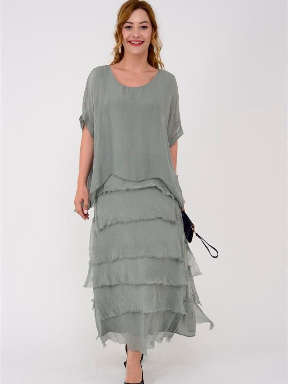 Vestido Largo con Volantes