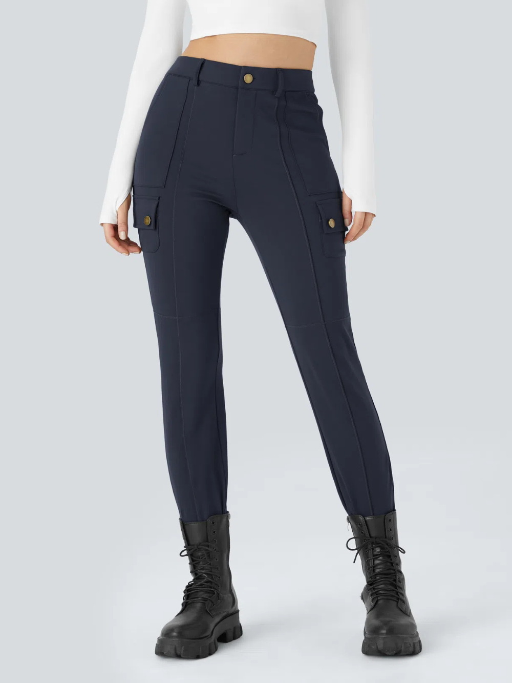 Pantalón cargo ajustado de tiro alto con múltiples bolsillos
