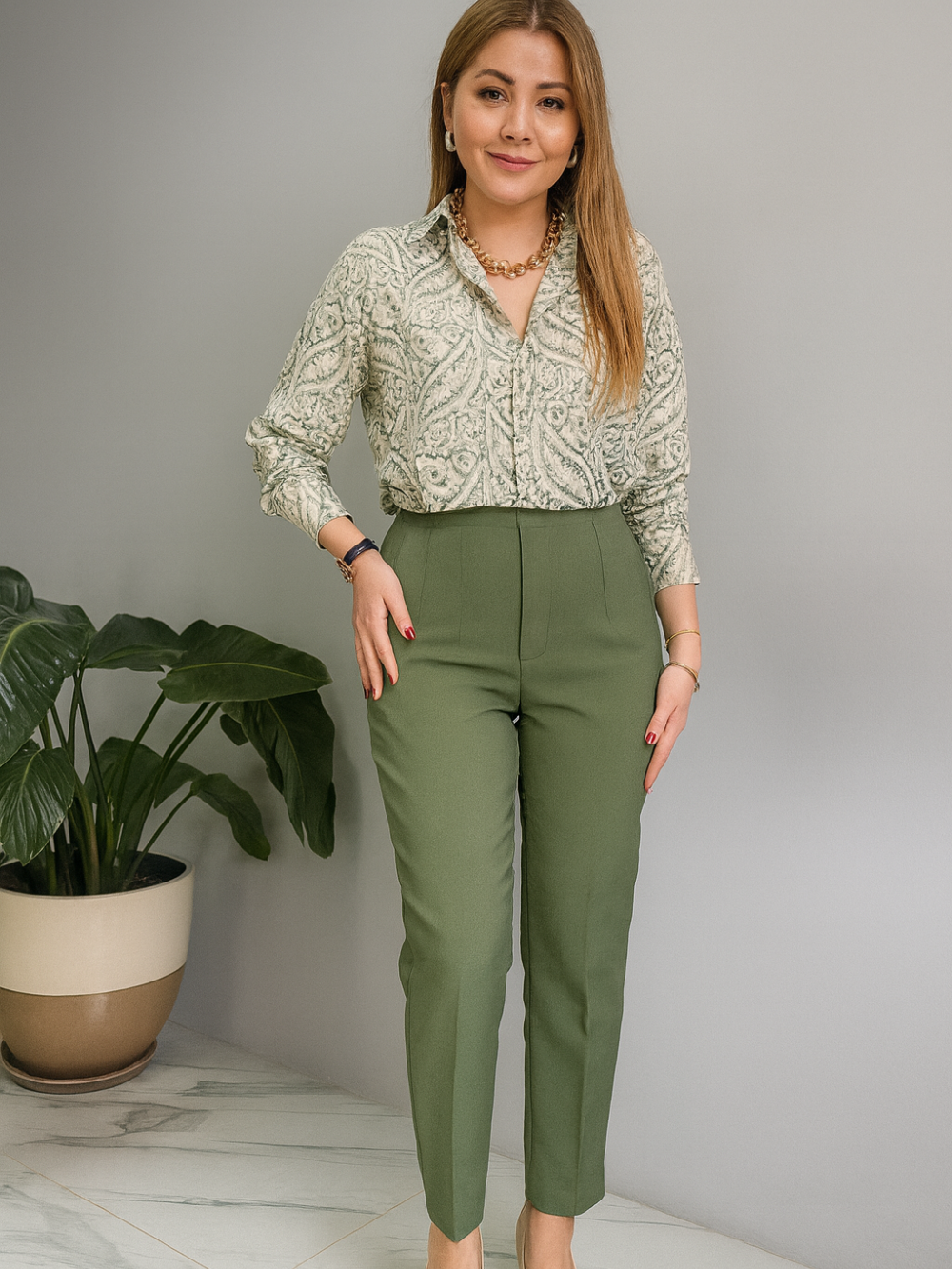 Conjunto de camisa estampada manga larga y pantalón recto
