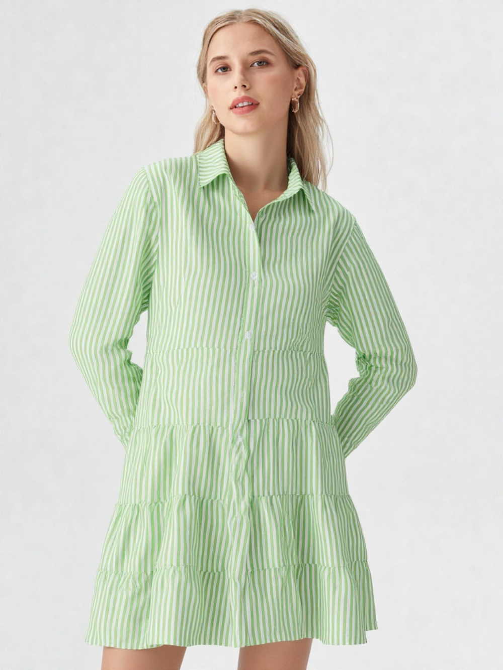 Vestido camisero de rayas con volantes y botones