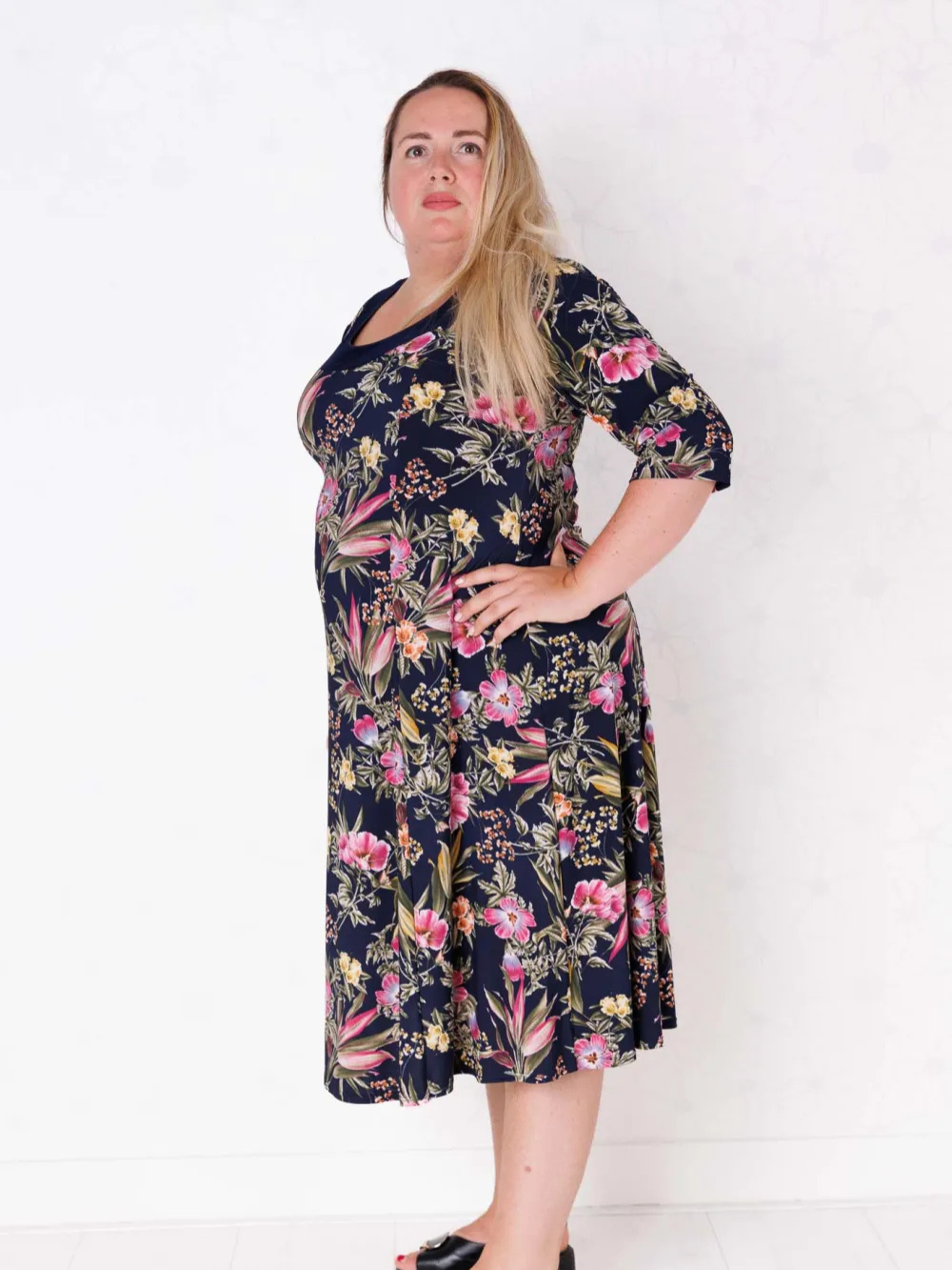 Vestido Floral Bella con Mangas 3/4