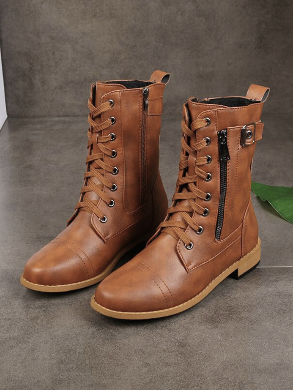 Botas ortopédicas con cordones y cremallera lateral