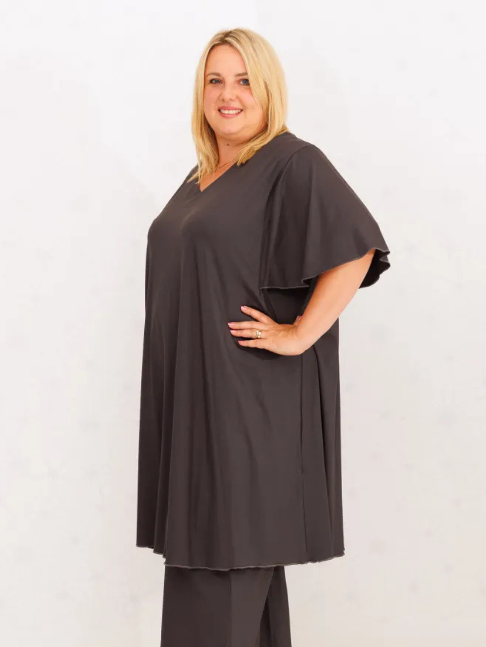 Vestido Midi Karin Manga Corta