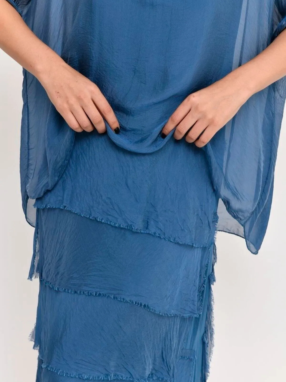 Vestido Largo con Volantes