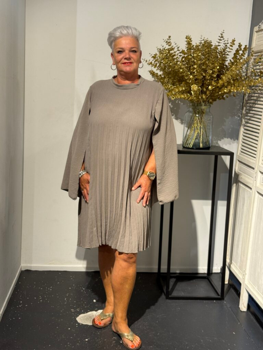 Vestido Plisado Zilam Manga Abierta
