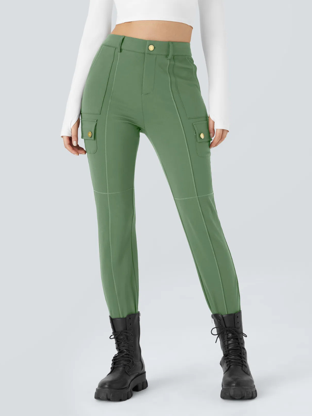 Pantalón cargo ajustado de tiro alto con múltiples bolsillos