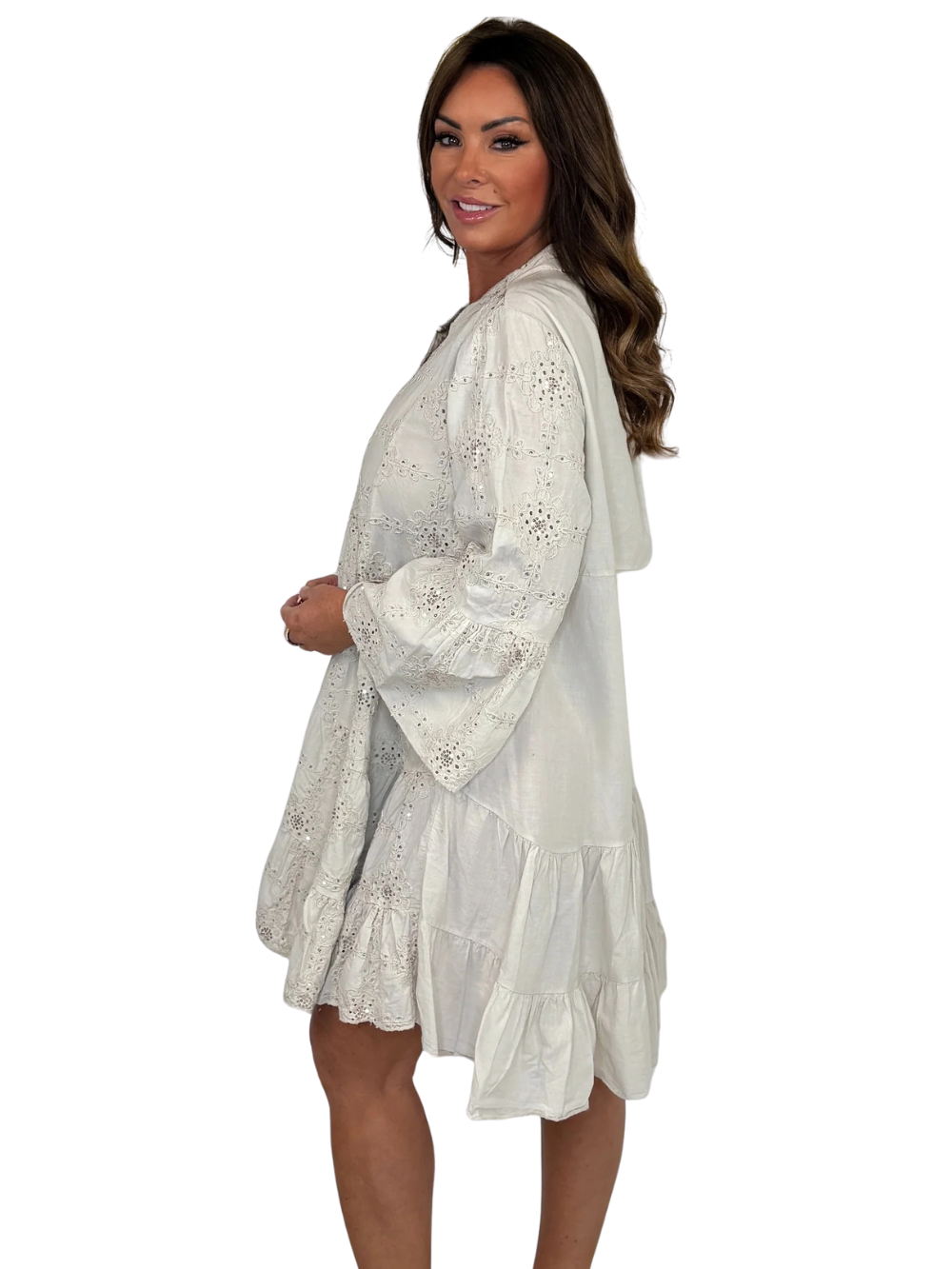 Vestido holgado con detalle de flores y lentejuelas