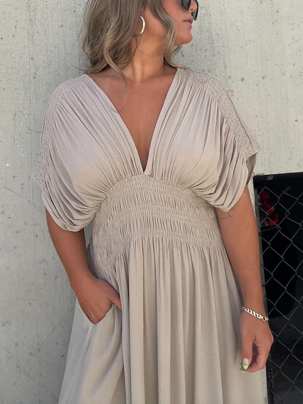 Vestido Largo con Escote en V y Bolsillos