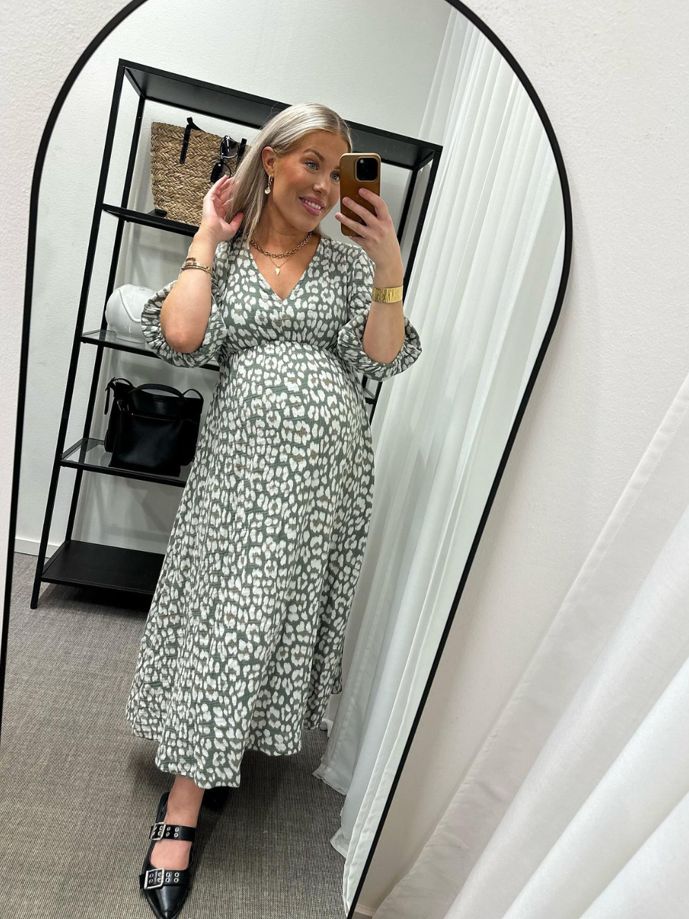 Vestido Estampado con cuello en V