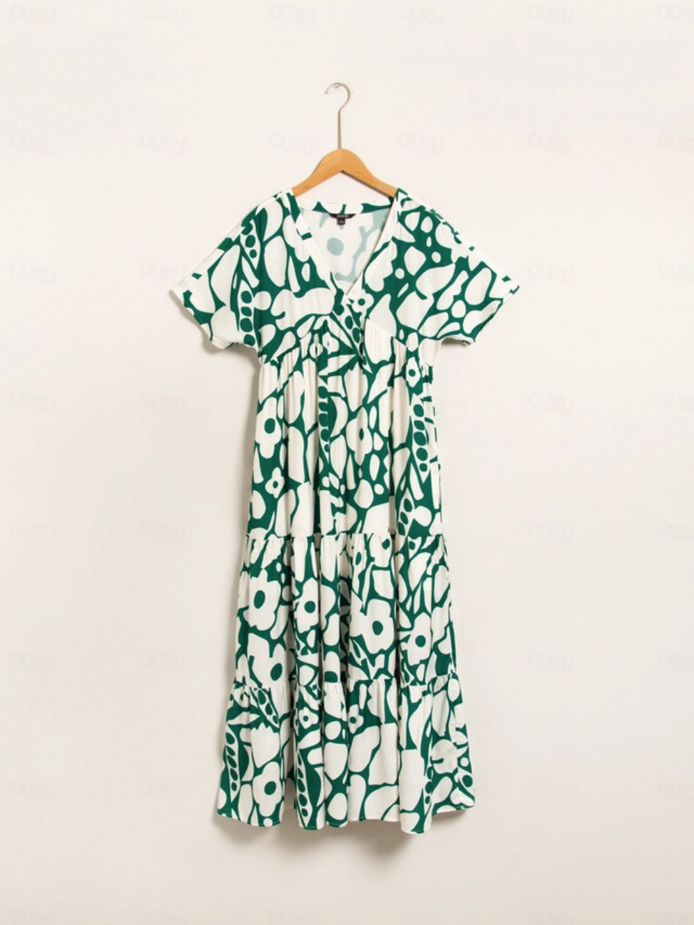 Vestido Nelida con Estampado y escote en V