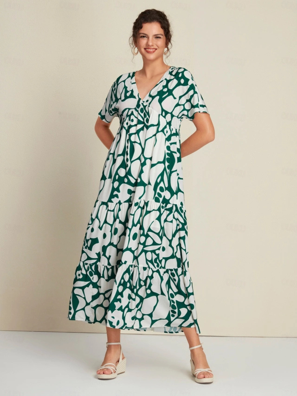 Vestido Nelida con Estampado y escote en V