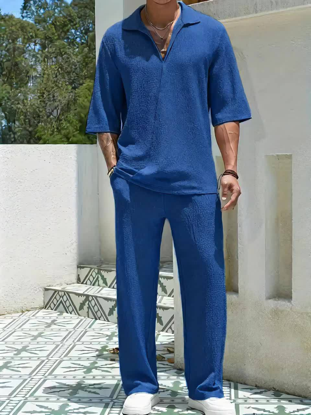 Conjunto camisa de manga corta y pantalón recto