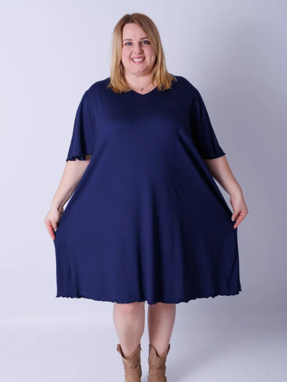 Vestido Midi Karin Manga Corta