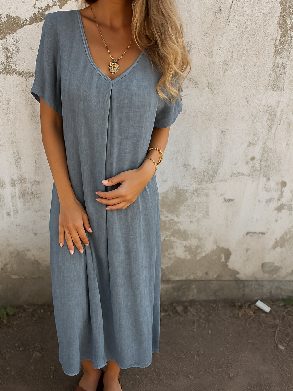 Vestido midi de algodón y lino con cuello en V