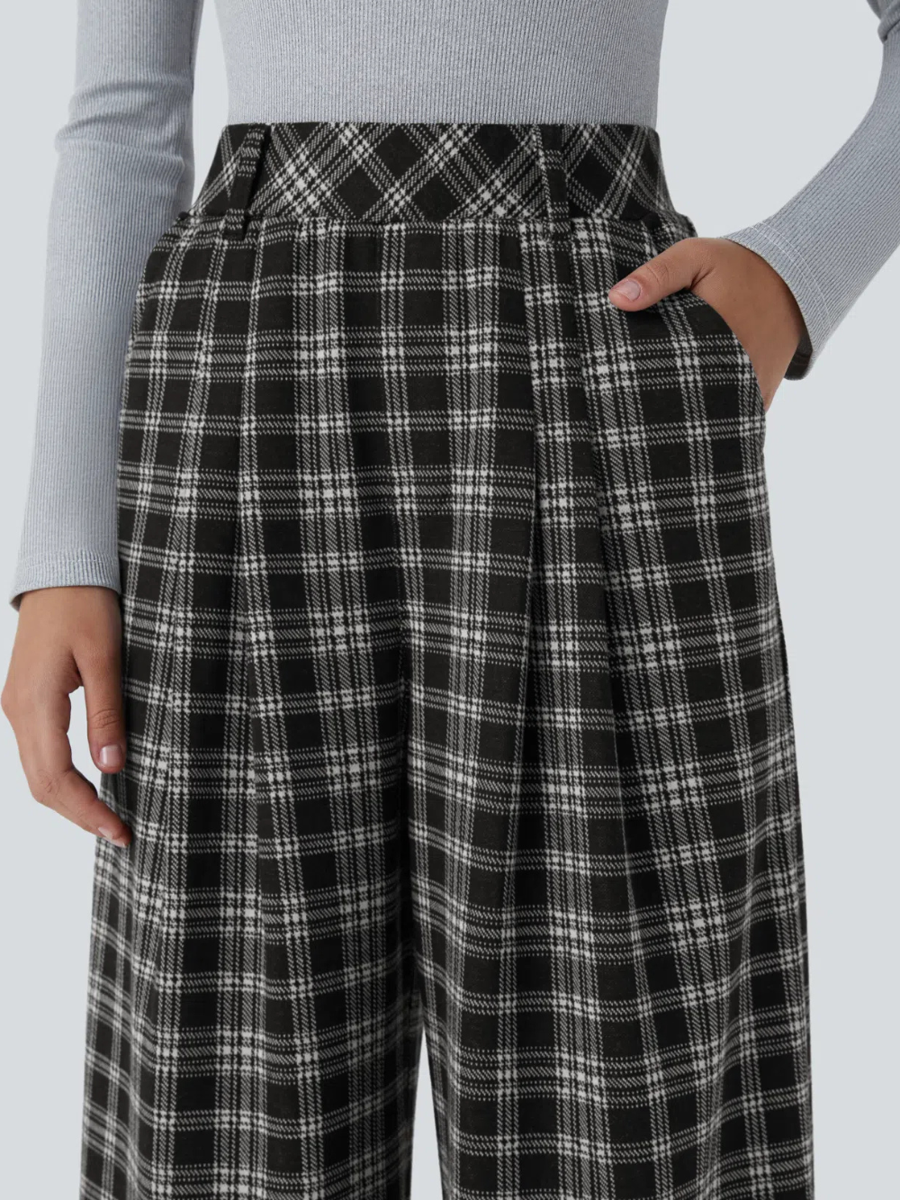 Pantalón tiro alto bolsillo lateral pierna ancha estampado pata gallo
