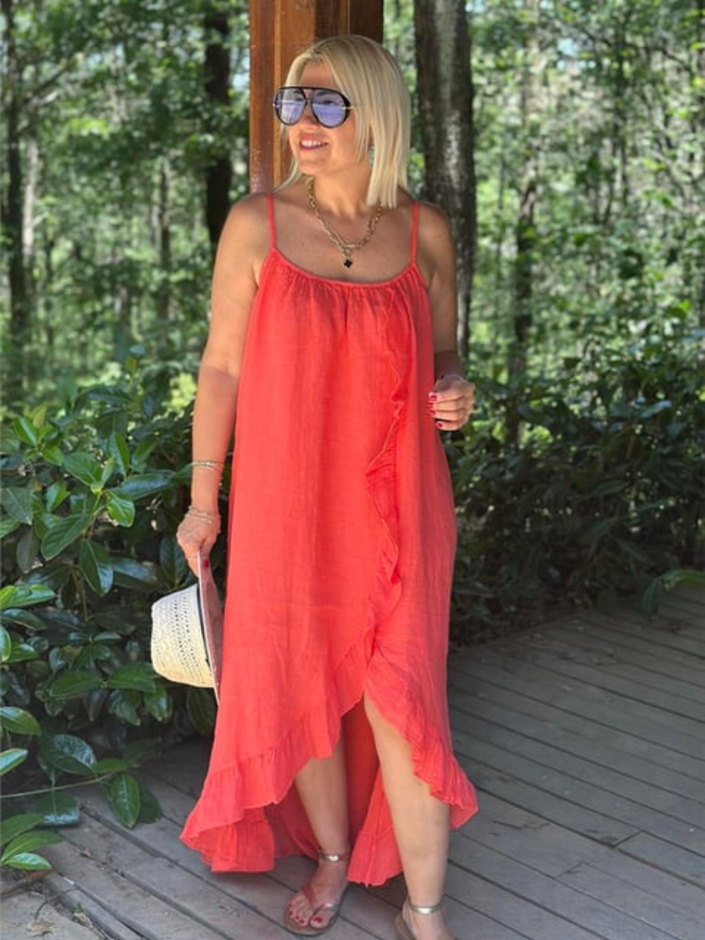 Vestido Juliana de lino con tirantes y volantes
