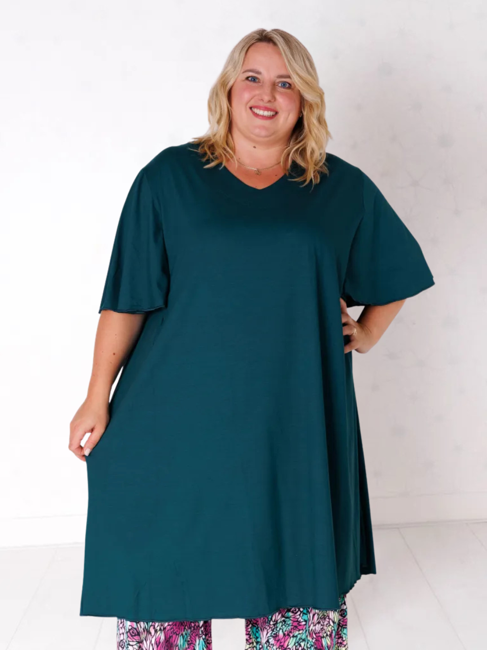 Vestido Midi Karin Manga Corta